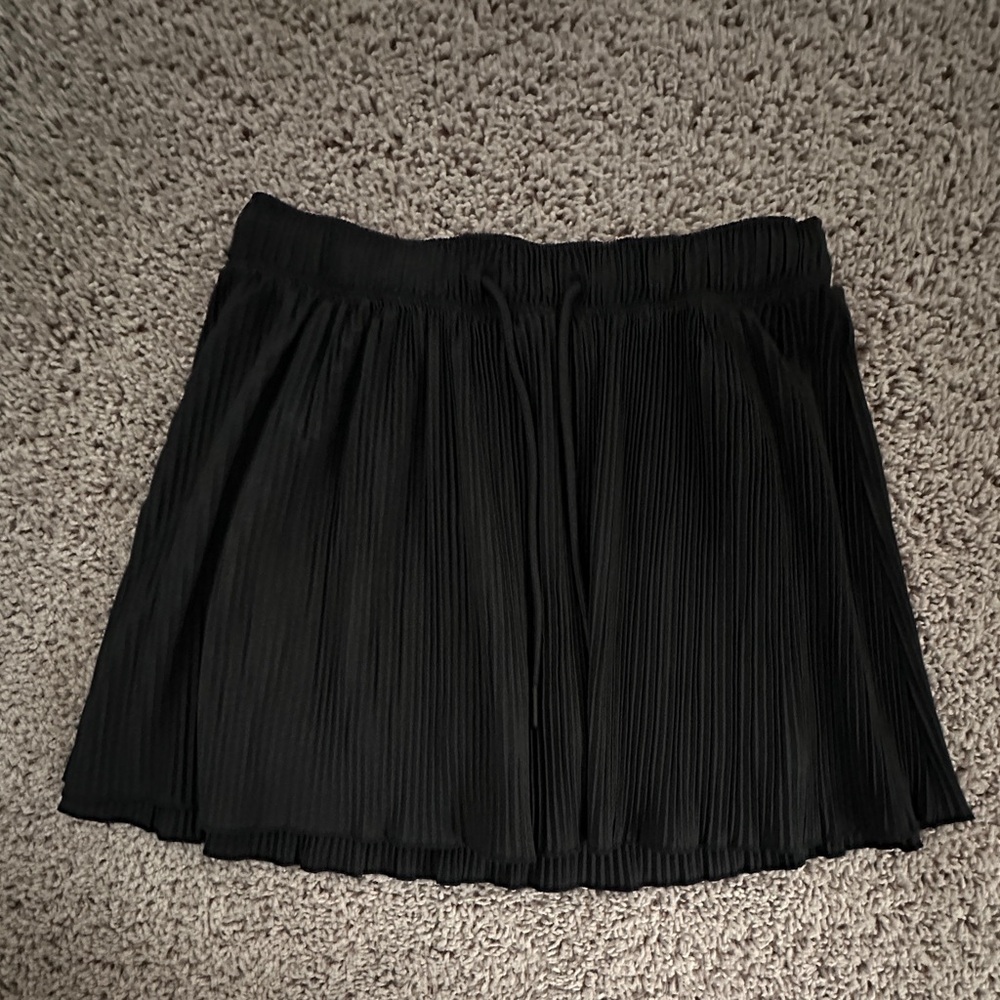 Gilly Hicks Black Active Pleated Skirt